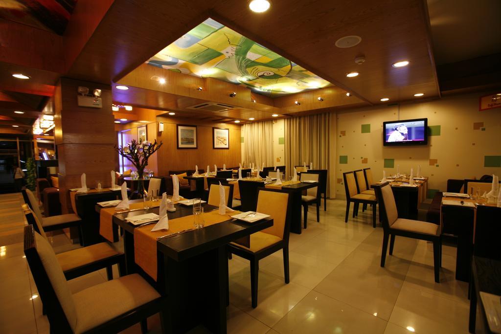 Platinum Suites Dhaka Buitenkant foto