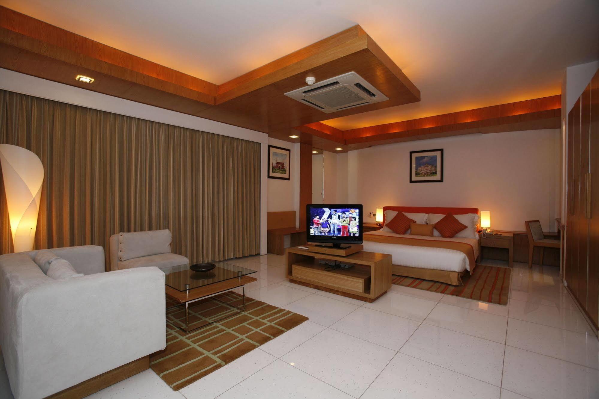 Platinum Suites Dhaka Buitenkant foto